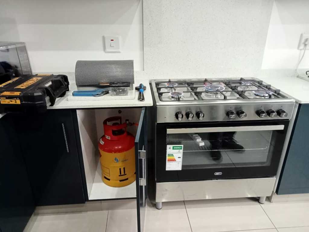 Professional LP Gas installation in progress